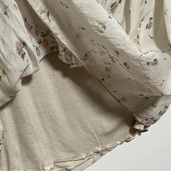 Carla Conti Dainty Floral Silk Soft sleeveless Breathable Comfortable Blouse - Picture 8 of 12